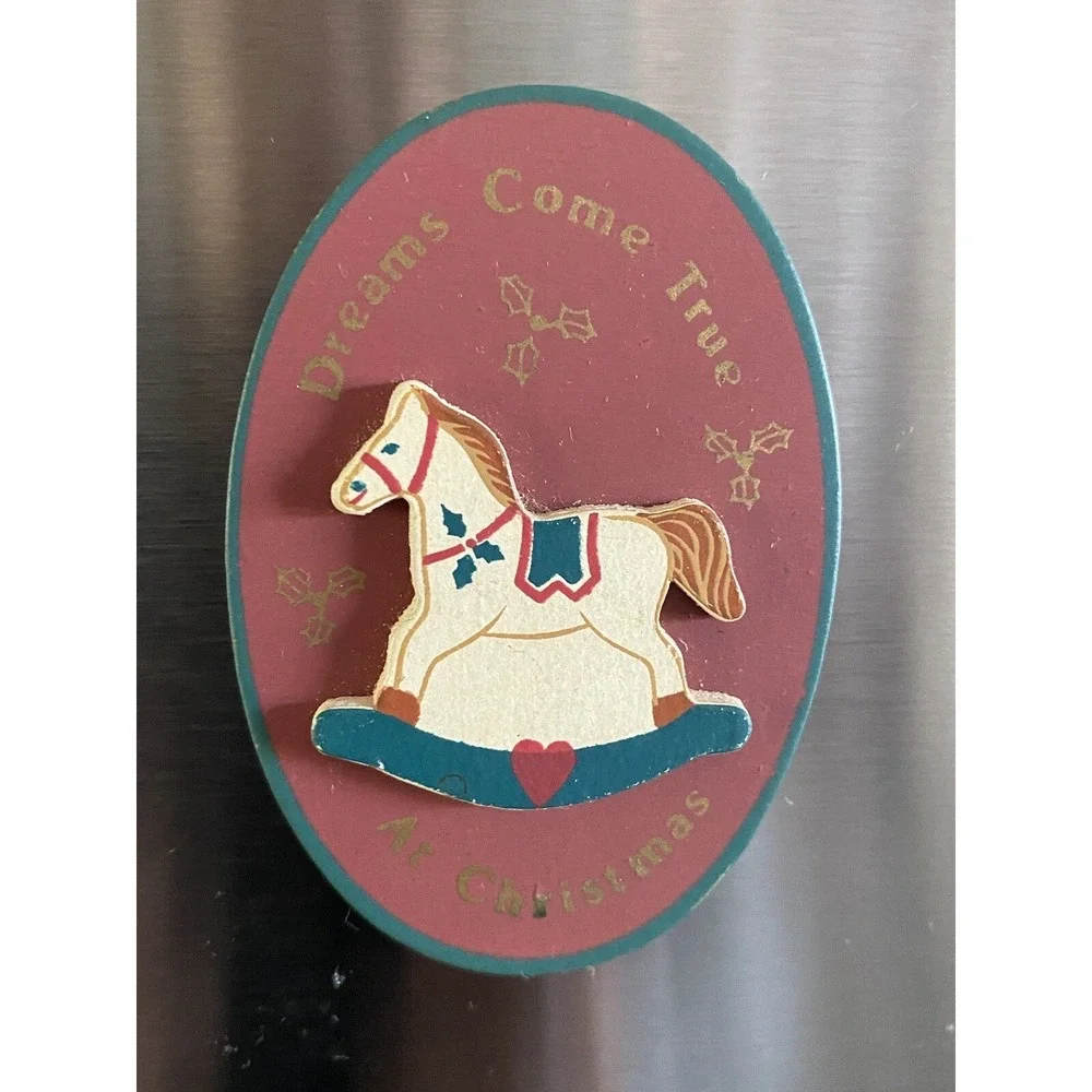 Russ Folk Art Style‎ Wooden Wood Christmas Vintage Refrigerator Magnets Lot Of 2